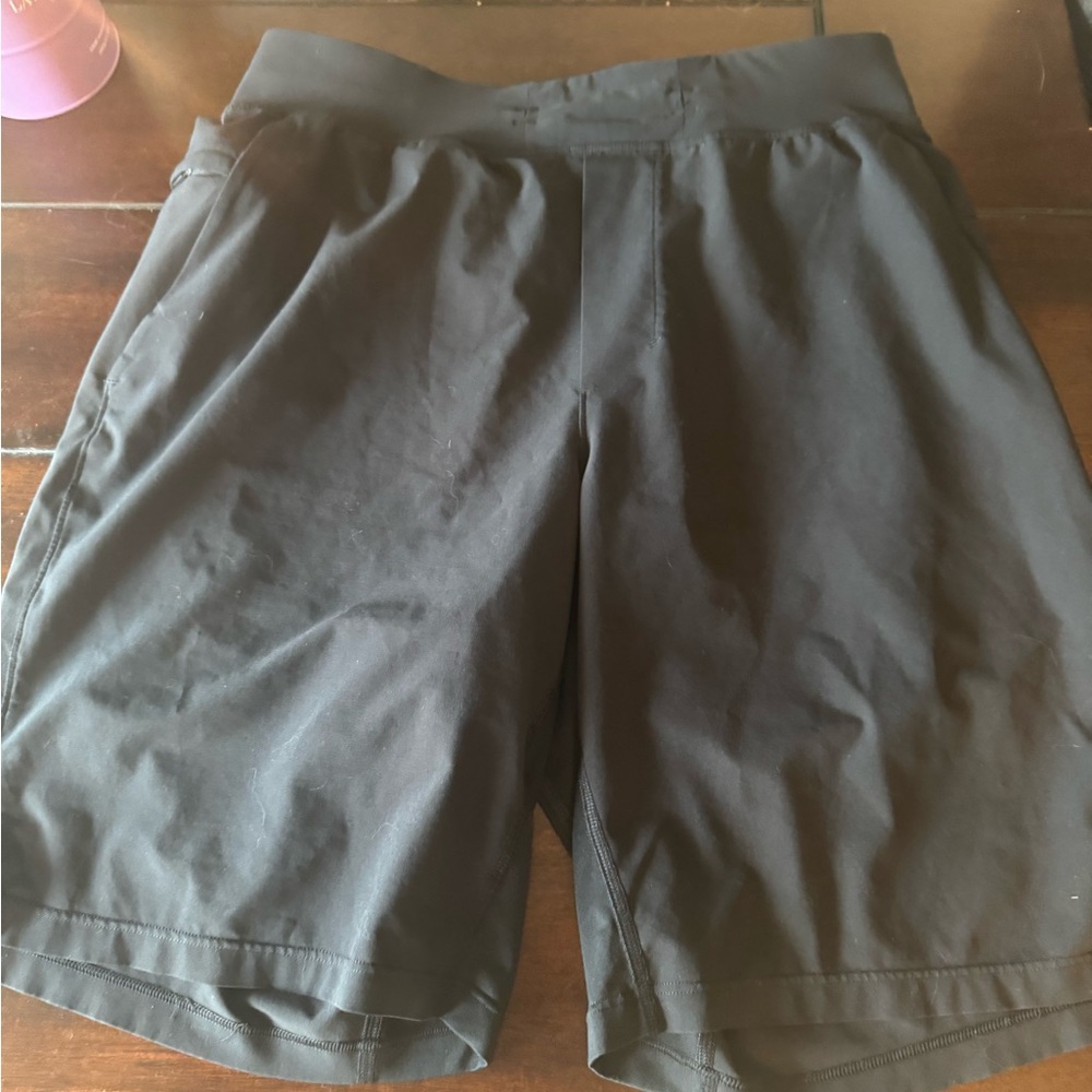 lululemon athletica Men's Black Athletic Shorts